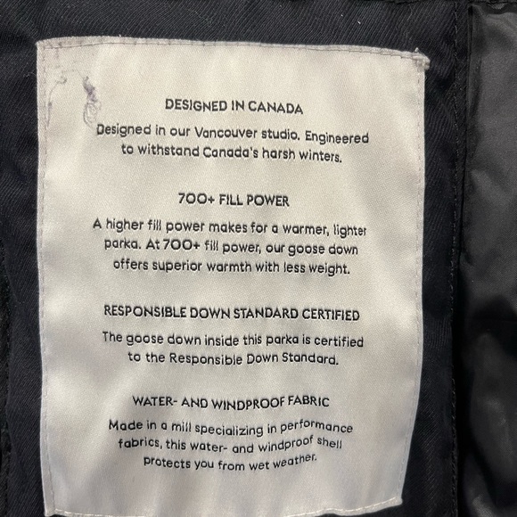 Aritzia Babaton St. Moritz Winter Down Parka Black Women's Medium - Picture 12 of 12